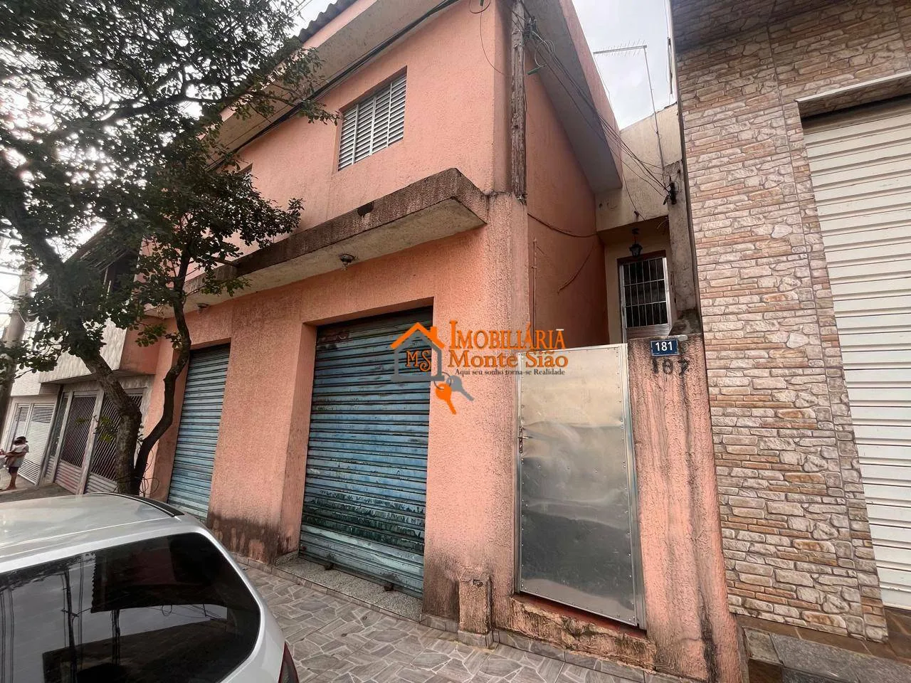 Foto do imóvel Casa com 3 dormitórios à venda, 200 m² por R$ 298.000,00 - Cidade Tupinambá - Guarulhos/SP