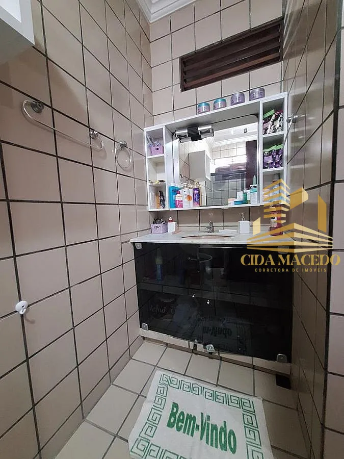 Imagem Casa a Venda no bairro Bessa - João Pessoa, PB