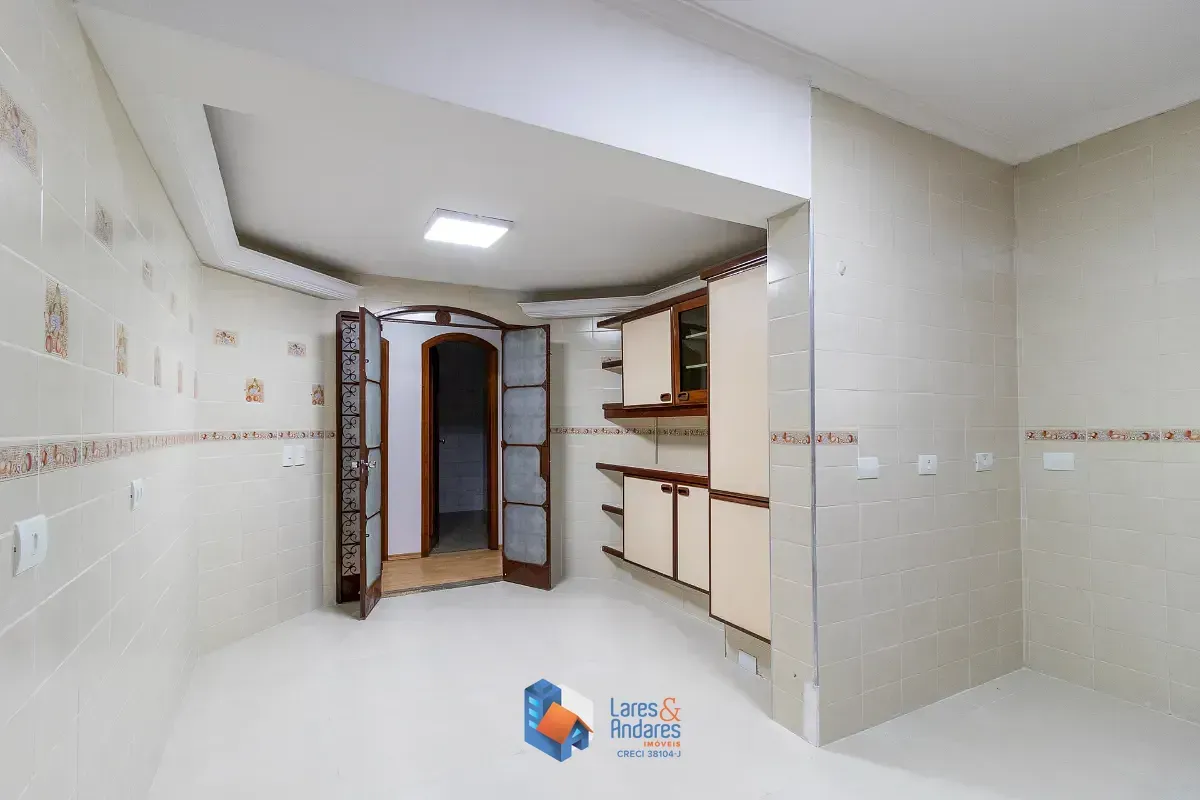 Imagem Apartamento para venda em Moema com 3 quartos, sendo 1 suíte, 172m²