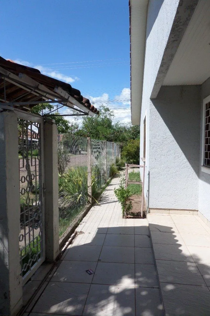 Imagem Casa na Hípica com 3 dormitórios e 2 vagas