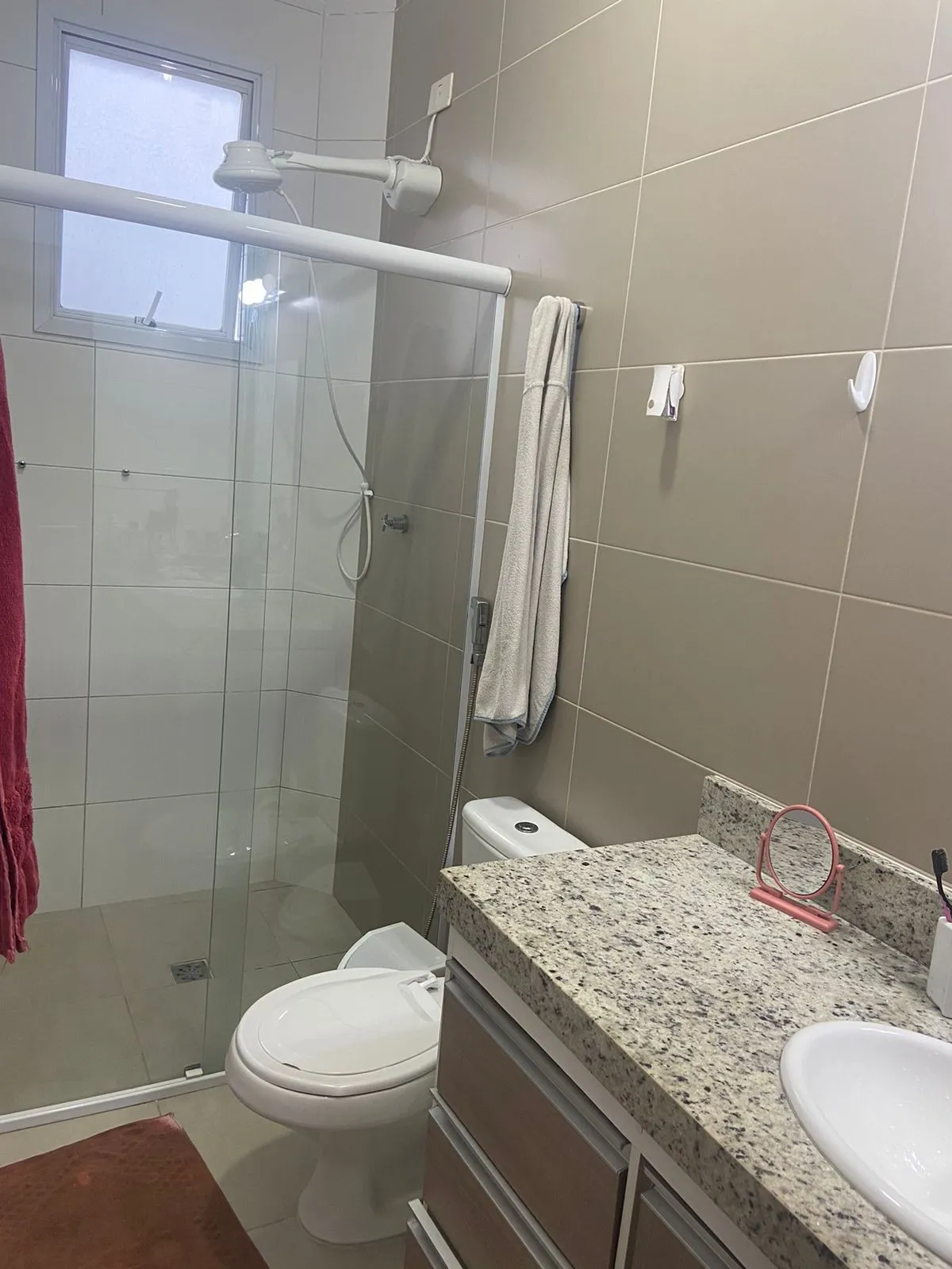 Imagem Residência Exclusiva no Marapé: Espaço, Elegância e Conforto em Cada Canto
