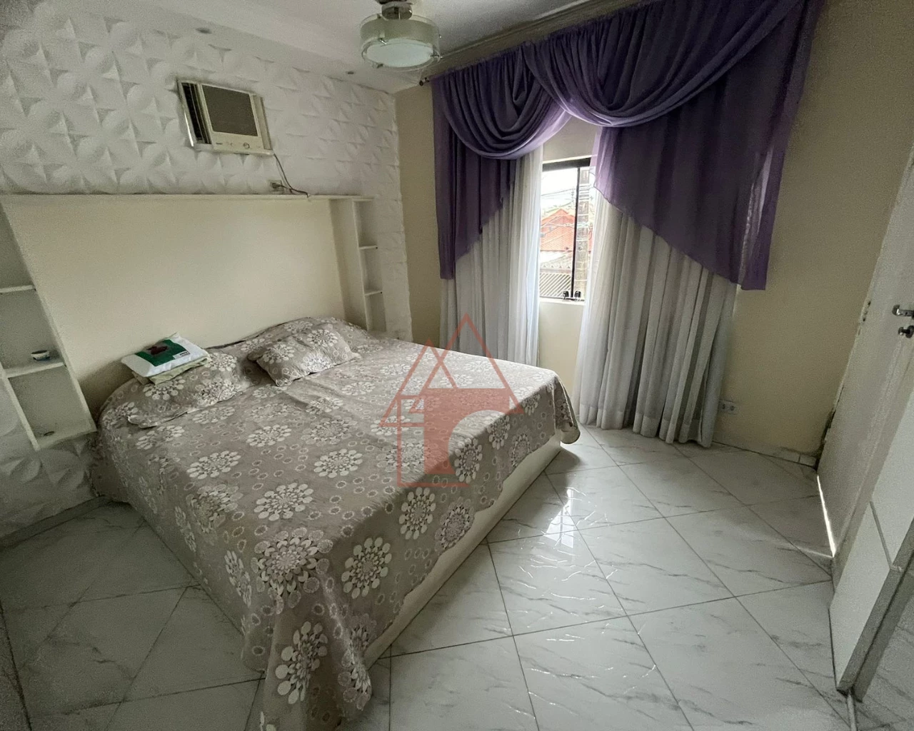 Imagem Sobrado com 4 Quartos à Venda ou Locação, 233 metros em Vila Ponte Nova - Cubatão