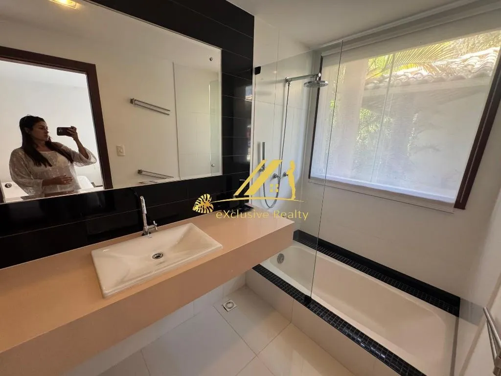 Imagem Casa RESIDENCIAL em Camaçari - Bahia, Guarajuba (Monte Gordo)