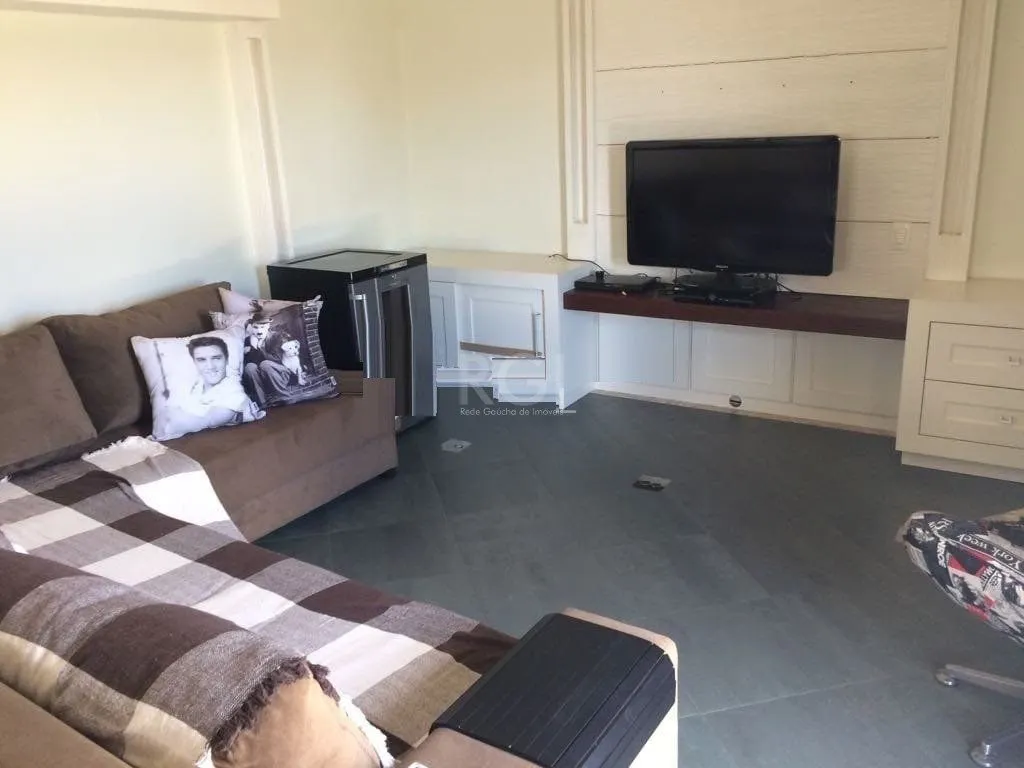 Imagem Cobertura para Venda - 248m², 3 dormitórios, sendo 1 suites, 2 vagas - Mont Serrat