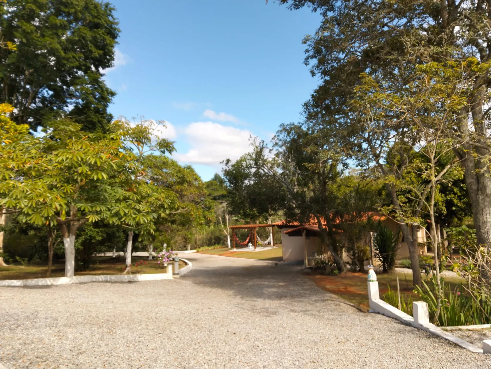 Imagem Linda Chácara no Bairro da Grama em Paraibuna - 6160 metros de terreno