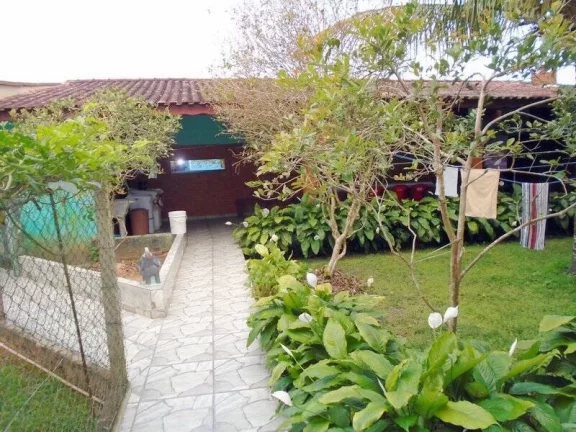Imagem CASA COM BELO POMAR E EDÍCULA