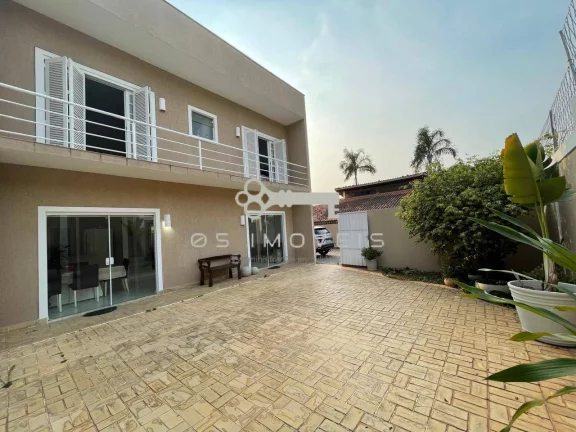 Imagem Casa à venda com 3 dormitórios e 2 suítes na Granja Viana – mais Galpão !