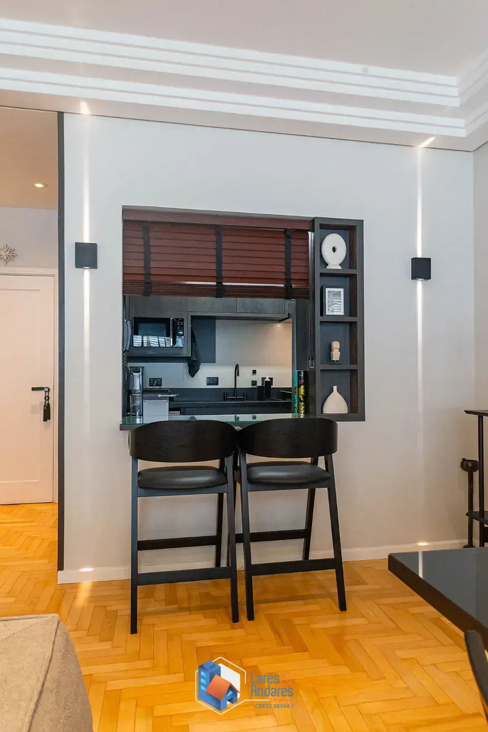 Imagem Cobertura para venda em Cerqueira César com 2 quartos, sendo 1 suíte, 143m²