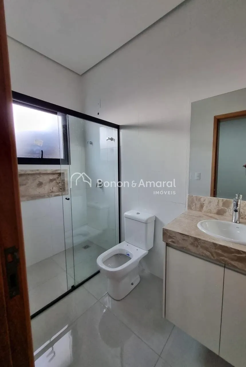 Imagem Casa à venda no condomínio Campos do Conde 2 em Paulínia, com 3 suítes e piscina.
