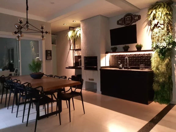 Oportunidade Sobrado 4 Dorms sendo uma Suíte – Villa Branca