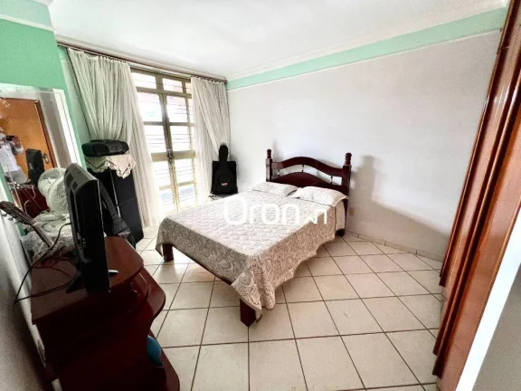 Imagem Sobrado à venda, 247 m² por R$ 1.100.000,00 - Jardim América - Goiânia/GO