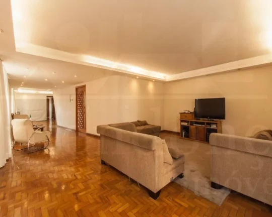 Apartamento à venda Av Angelica 03 quartos e 01 vaga, 200m2