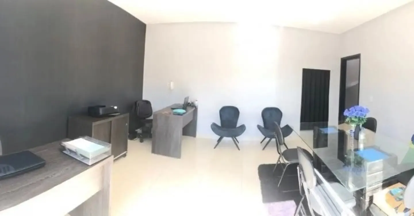Imagem Casa 4/4 Sendo 1 Suite No Parque Trindade