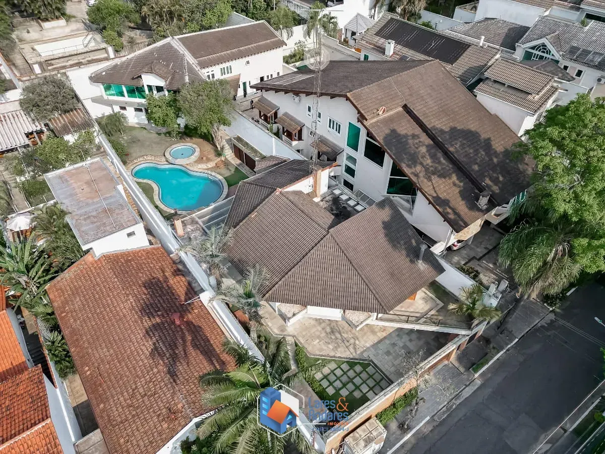 Imagem Casa para venda em Jardim Floresta com 4 quartos, sendo 3 suítes, 409m²
