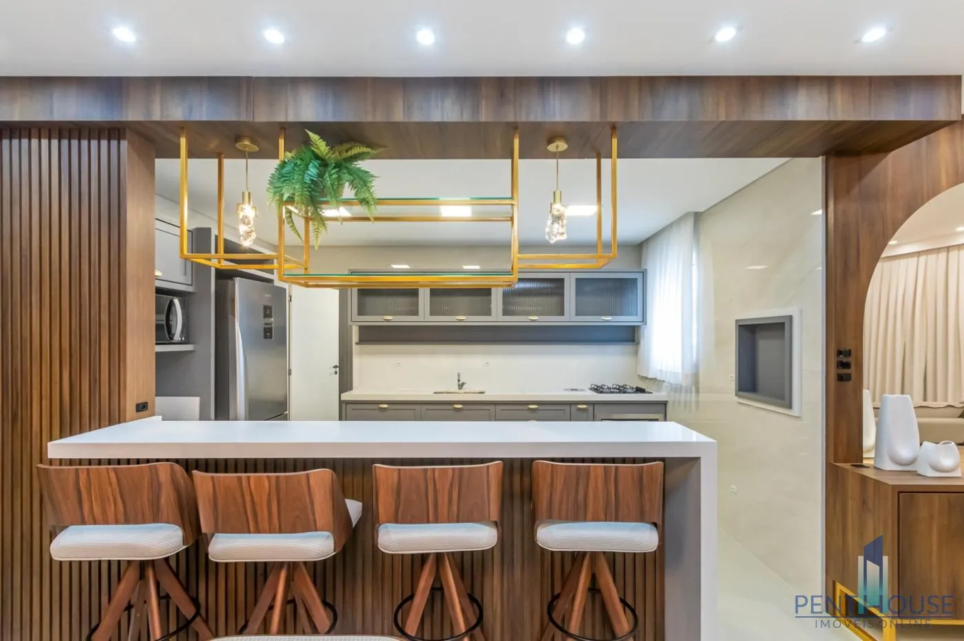 Imagem Apartamento Zona Central para Venda em Balneário Camboriú, CENTRO, 3 dormitórios, 3 suítes, 4 banheiros, 2 vagas
