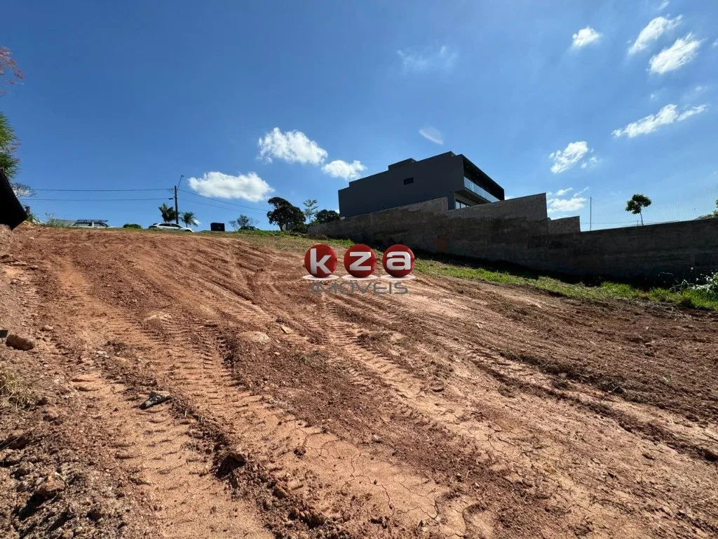Imagem Terreno de 1.000m² em Condomínio Villa Lombarda, Valinhos-SP: a oportunidade dos seus sonhos!
