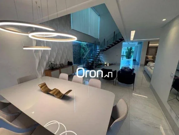 Imagem Sobrado com 3 dormitórios à venda, 338 m² por R$ 2.700.000,00 - Jardins Madri - Goiânia/GO