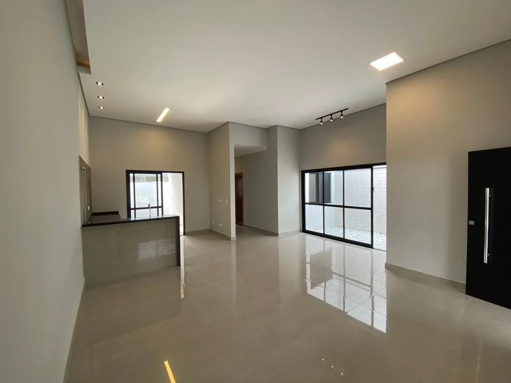Imagem Casa à venda 3 Quartos, 1 Suite, 2 Vagas, Residencial Vila Romana, Pindamonhangaba - SP