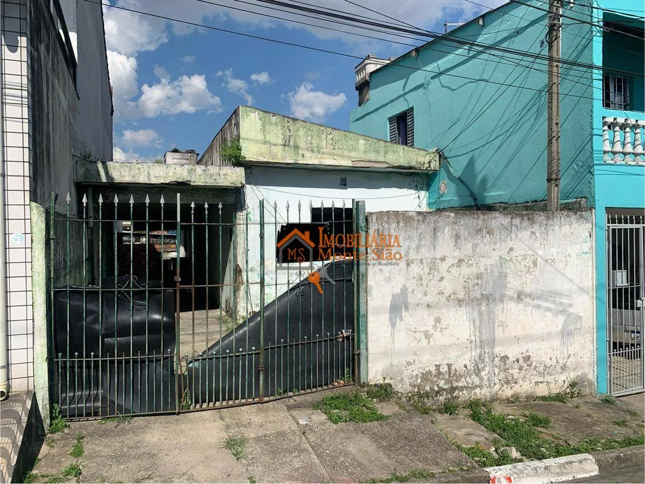 Foto do imóvel Casa com 5 dormitórios à venda por R$ 340.000,00 - Jardim Cumbica - Guarulhos/SP