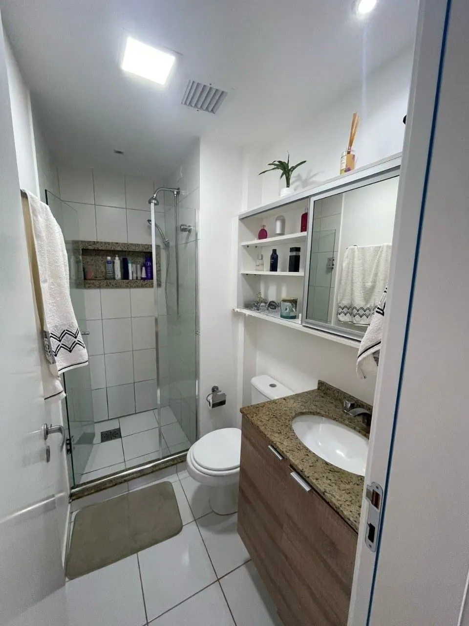 Imagem Apartamento de 2 dormitórios à venda em São Geraldo, Porto Alegre.