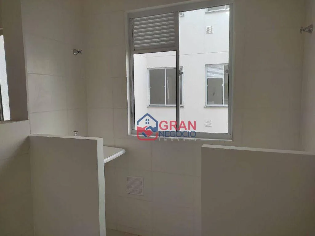 Imagem Apartamento com 2 dormitórios à venda - Jardim Itaqui - Campo Largo/PR