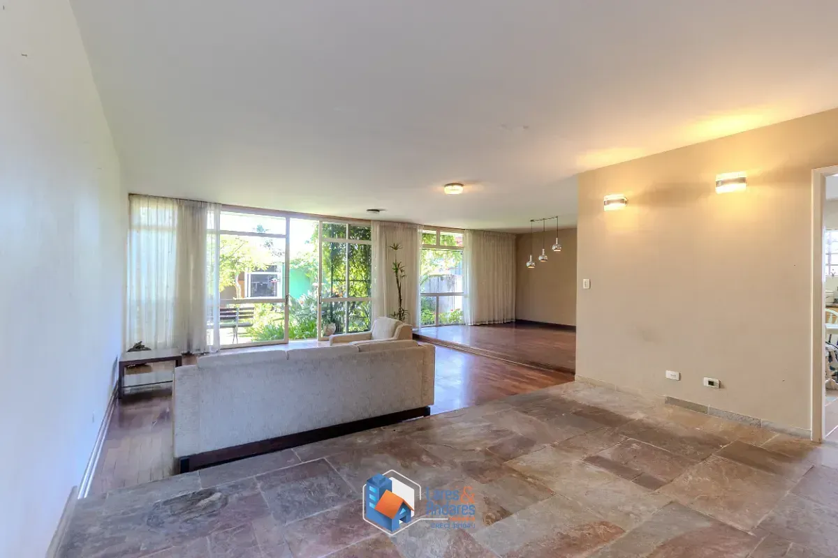 Foto do imóvel Casa para venda em Brooklin Paulista com 4 quartos, sendo 2 suítes, 300m² em Rua Professor Miguel Maurício da Rocha