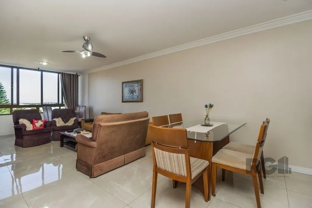 Imagem Excelente apartamento de 107 m² com 3 dormitórios e 2 vagas cobertas.
