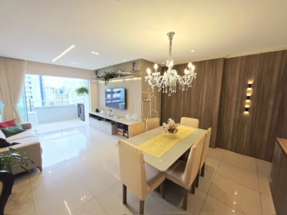 Foto do imóvel Amplo apartamento decorado com quatro quartos varanda a venda no cidade jardim