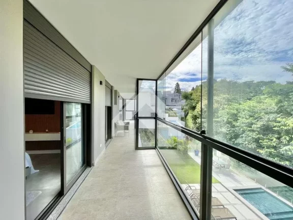 Imagem Casa de Condomínio em Granja Viana - Carapicuíba
