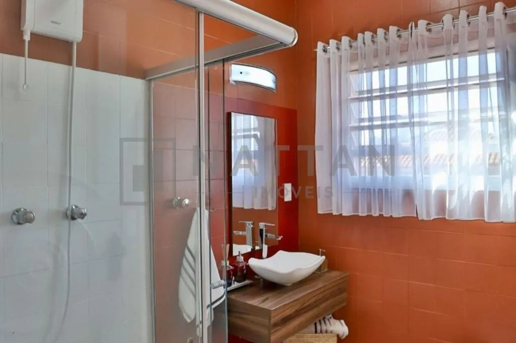 Imagem Sobrado à venda no Anália Franco com 320 m², 3 dormitórios e escritório independente