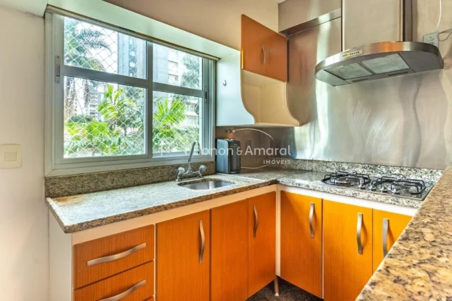 Imagem Charmoso duplex com 2 suítes, living para 2 ambientes, lavabo, cozinha planejada, área de serviço...