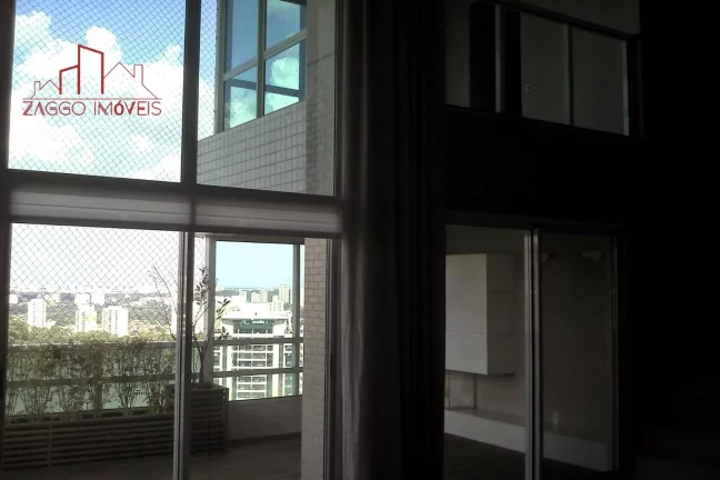Imagem Lindo apartamento no Villaggio Panamby - 4 dorms - 260m² - 4Vagas