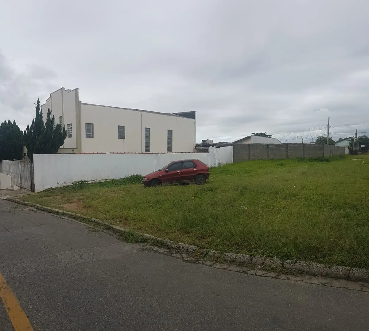 Foto do imóvel Terreno à venda 300M², Jardim Princesa, Pindamonhangaba - SP