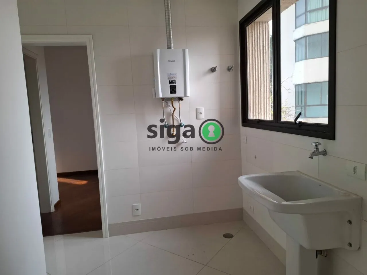 Imagem Apartamento com suítes e 4 vagas para venda, 244 m² -Vila Susana - Edifício: Cambridge Park