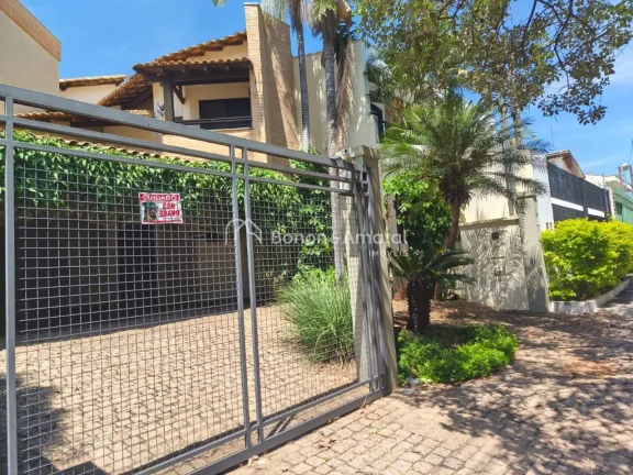 Imagem Casa a venda chapadao, projetada por arquiteta, espaço, aconchego e cara de casa de fazenda
Em fren...