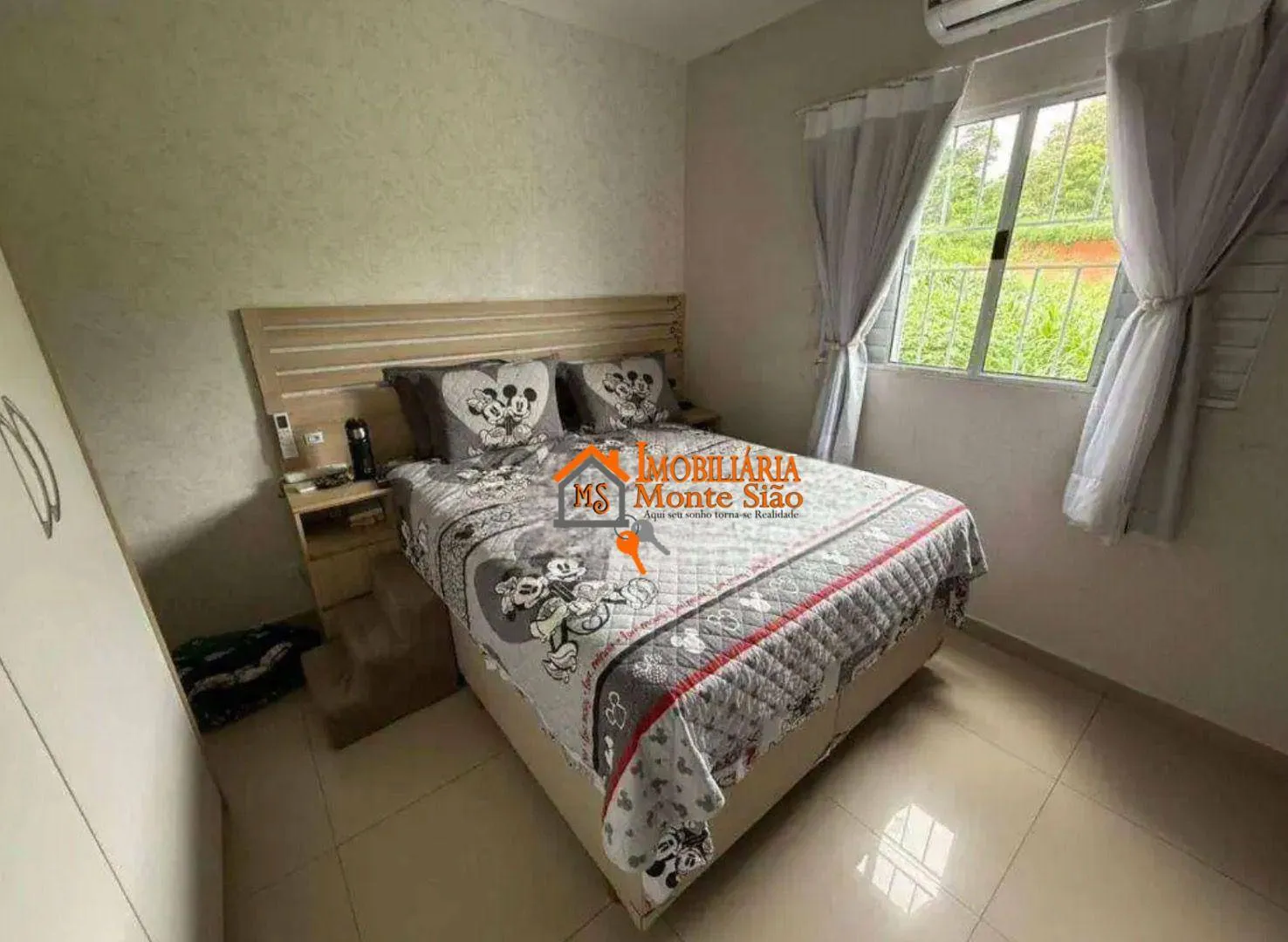 Imagem Sobrado com 3 dormitórios à venda, 228 m² por R$ 640.000,00 - Continental II - Guarulhos/SP