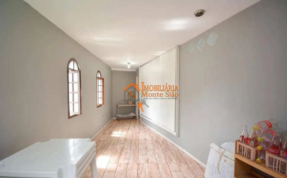 Imagem Casa com 3 dormitórios à venda, 400 m² por R$ 570.000,00 - Jardim Iporanga - Guarulhos/SP