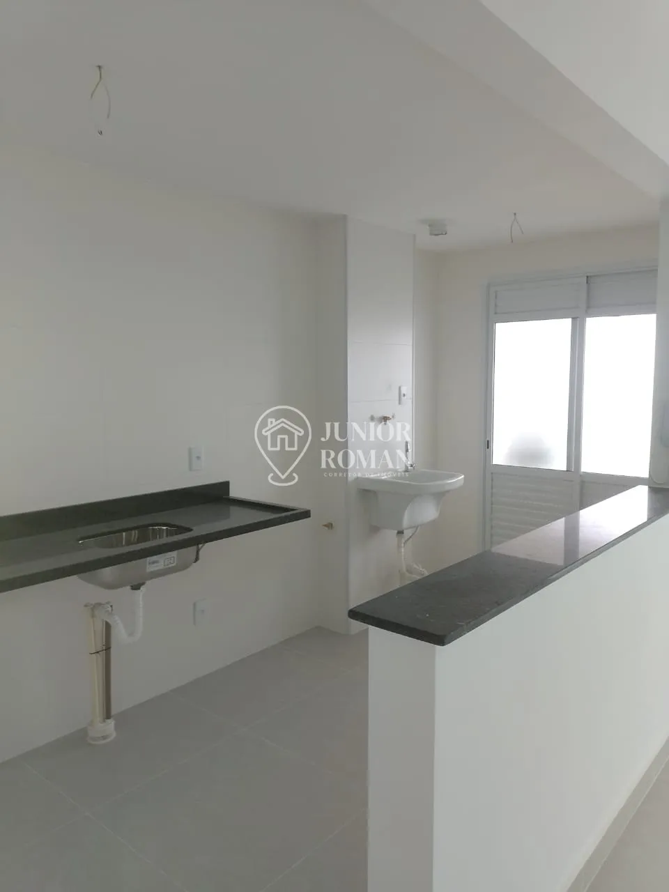 Imagem APTO 2 DORM l 1 SUITE l VARANDA l 100M DA PRAIA - GUARUJA/SP