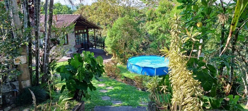 Imagem Casa em Condomínio para Venda em Guapimirim / RJ no bairro Limoeiro