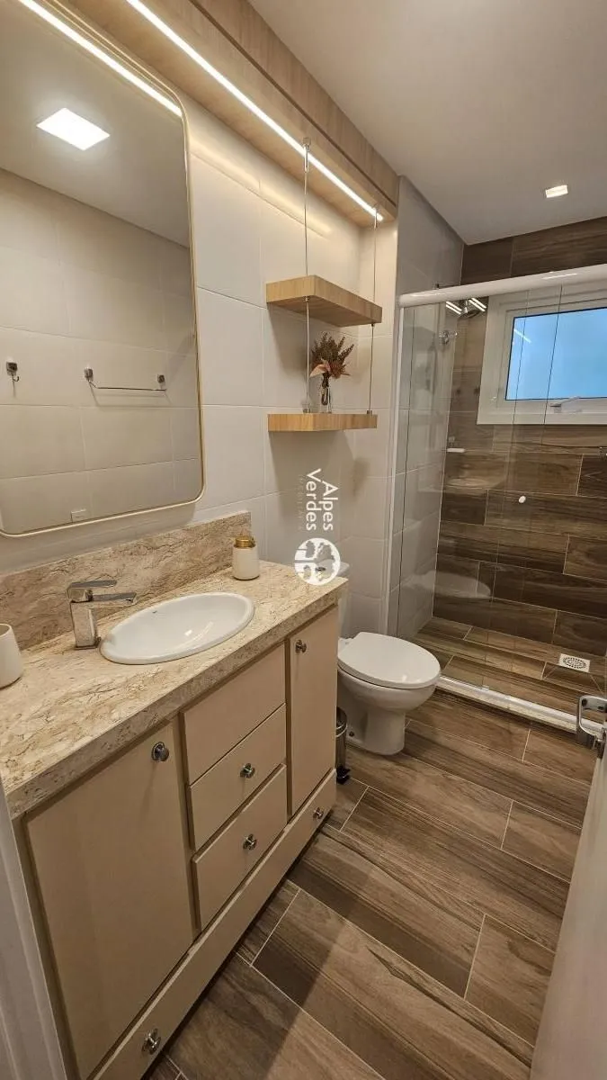Imagem Vende-se apto próx ao Centro de Gramado-2 Quartos- R$ 1.700.000,00