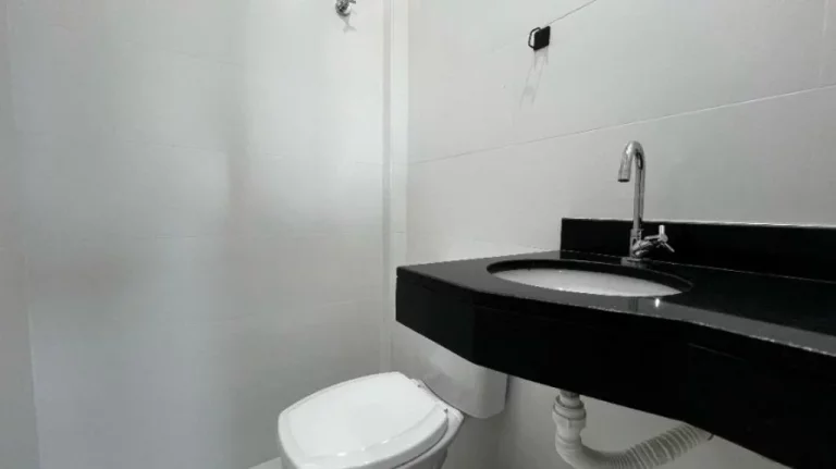 Imagem Apartamento 1 suíte, sala com sacada gourmet, imóvel à venda no Bairro Tupi/Praia Grande, apartamento com vaga de 1 garagem, Lazer completo c/ quadra poliesportiva. Á venda Imobiliaria Consulte Imoveis.