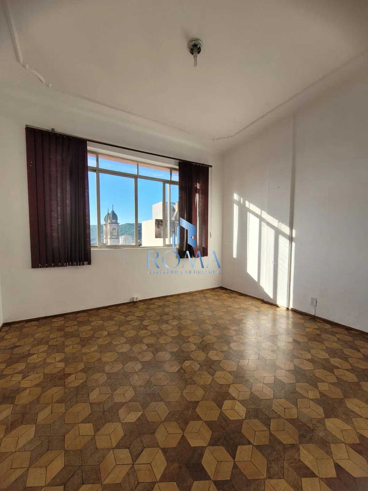 Imagem Apartamento de 2 dormitórios na Galeria do Comércio