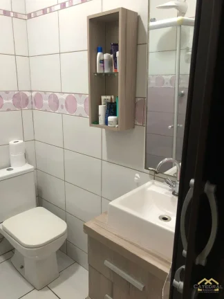 Imagem Casa 2 quartos (1 Suíte) 2 vagas cobertas Jardim Novo Mundo - Várzea Paulista/SP