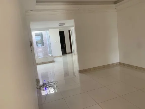 Imagem Casa no sim 5 quartos sendo 2 suites.