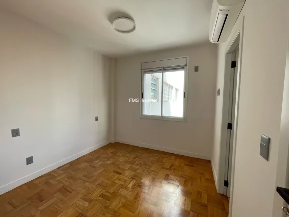 Imagem Excelente oportunidade: Apartamento de luxo com 3 suítes na Vila Nova Conceição, São Paulo-SP - 94m², 4 banheiros e vaga de garagem!