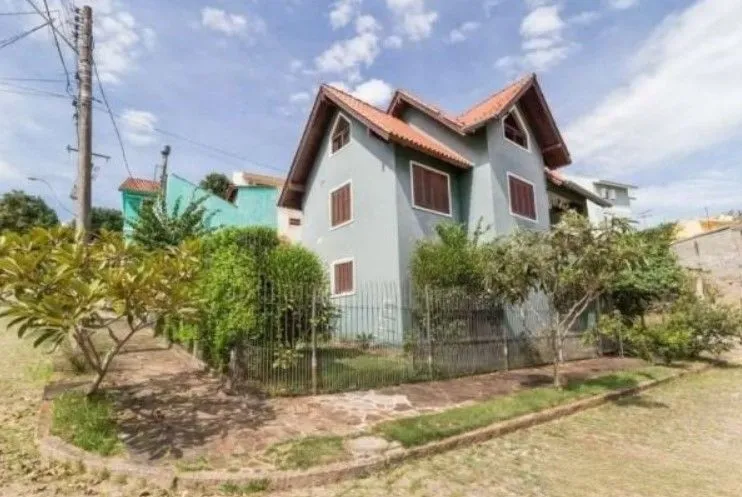 Imagem Casa/sobrado de 4 dormitórios I 1 suíte I 4 vagas I Altos Do Ipê