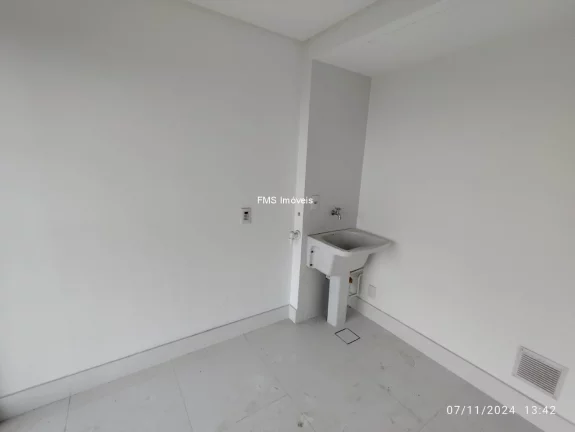 Imagem Apartamento com 244m² em Moema encontre o maior estoque Cyrela na Zona Sul! Explore em www.fmsimoveis.com.br