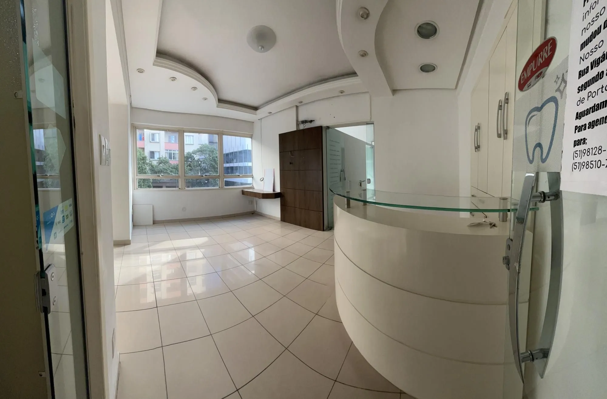 Imagem Excelente Oportunidade! Sala comercial para venda no centro de Porto Alegre.