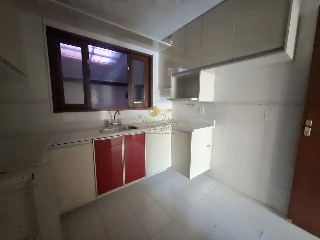 Imagem Casa em Condomínio para Venda em Teresópolis / RJ no bairro Soberbo
