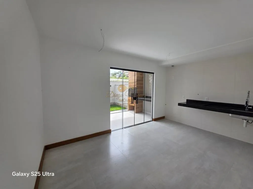 Imagem Casa em Condomínio para Venda em Teresópolis / RJ no bairro Alto